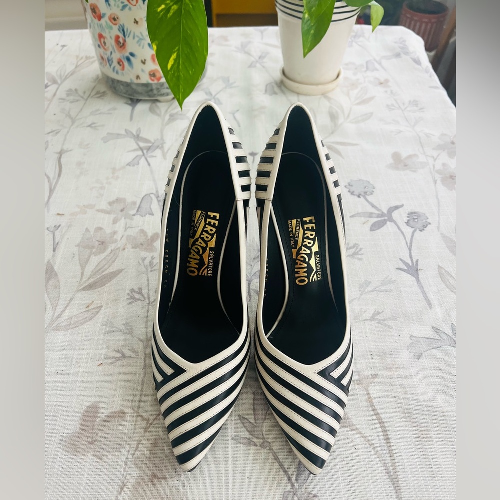 Ferragamo black & white pointed toe pumps Brand New